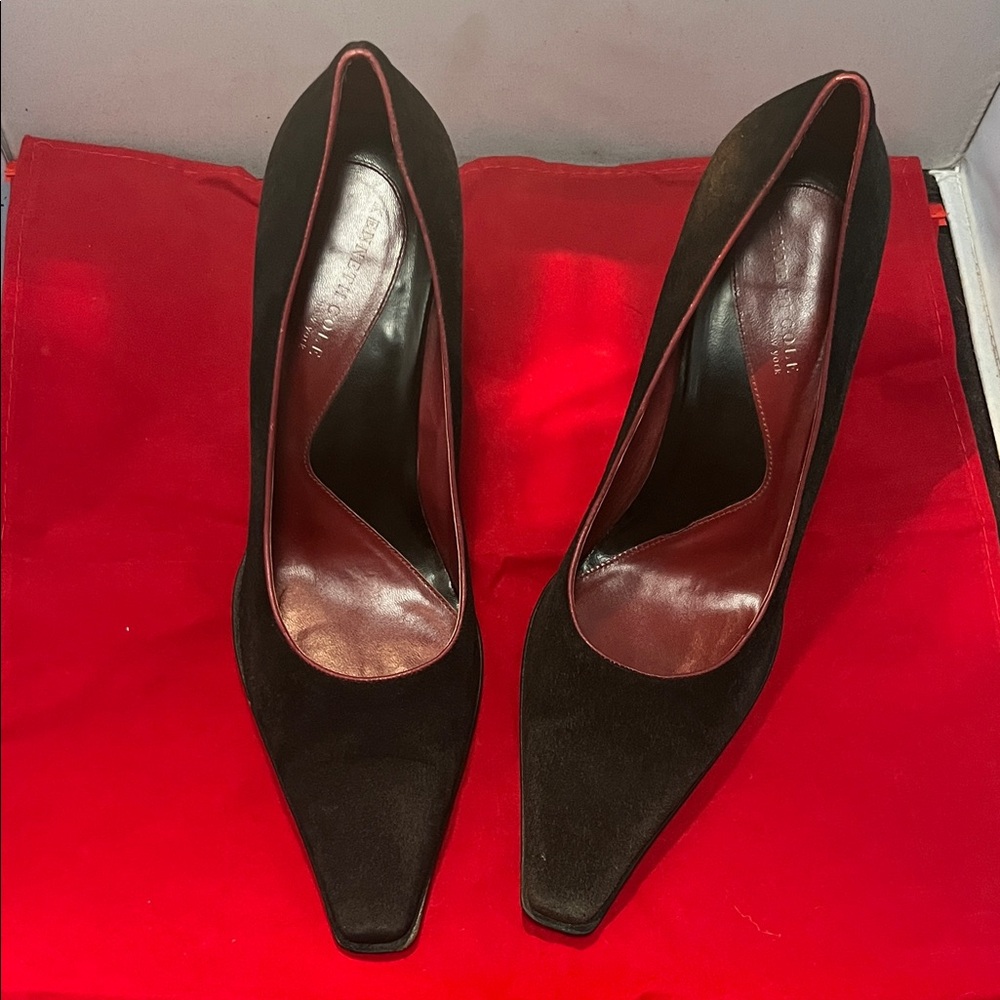 Kenneth Cole Black Suede Women's Heels with burgundy trim